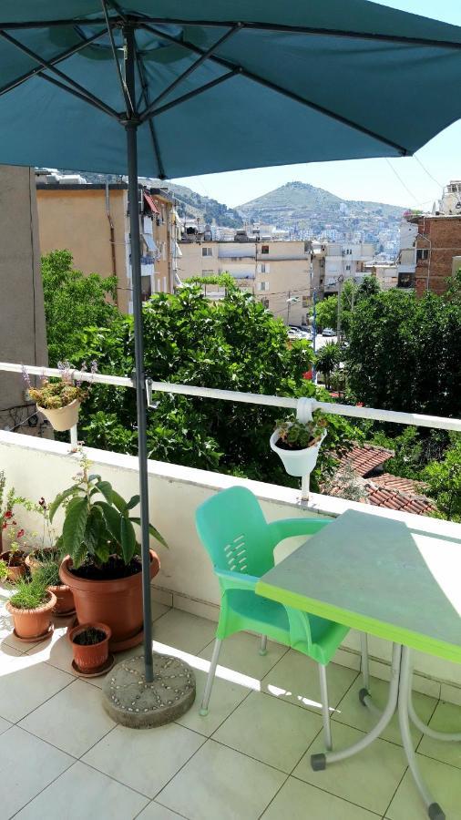 Sunny Apartment In Quiet Part Of Centre Sarandë Exterior foto